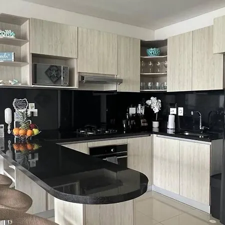 Beautiful 1br Apt With Ocean View-16th Floor! *